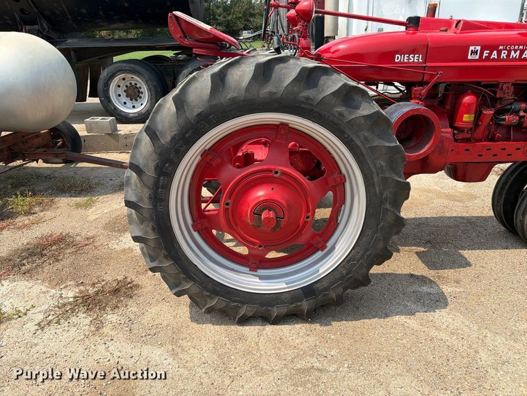 image for item EA0430 1951 McCormick Farmall M-D tractor