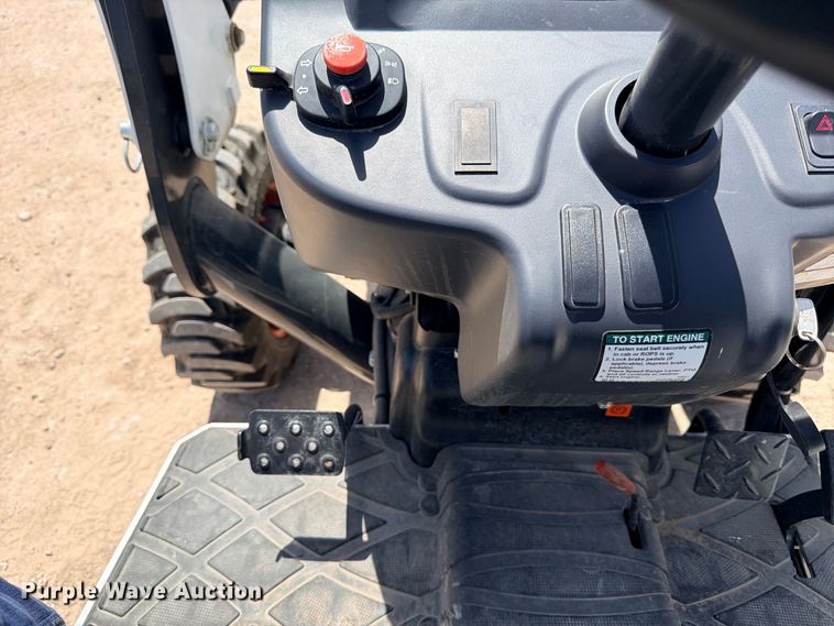 image for item ED5452 2024 Bobcat CT2040 HST MFWD tractor