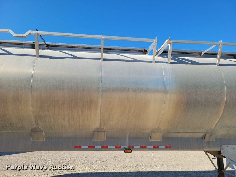 image for item EE1182 2018 Warren feed delivery trailer