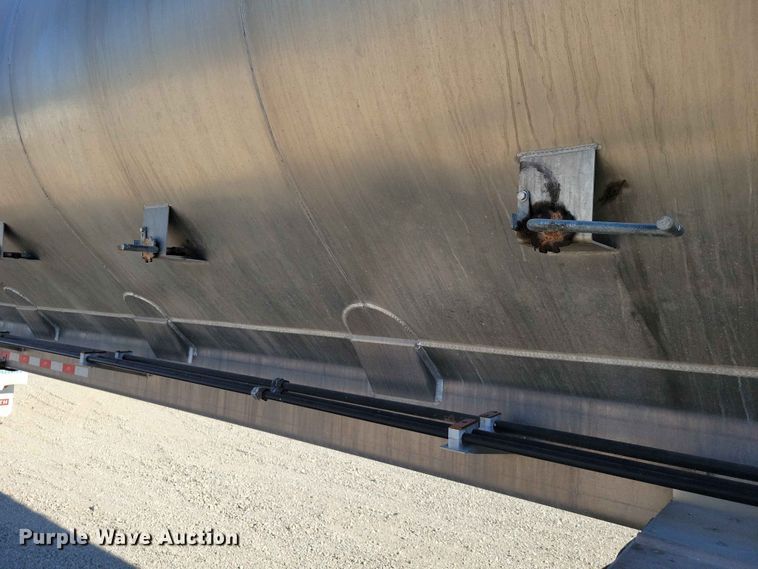 image for item EE1182 2018 Warren feed delivery trailer