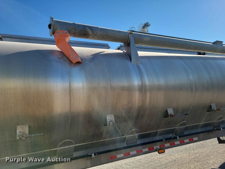 image for item EE1182 2018 Warren feed delivery trailer