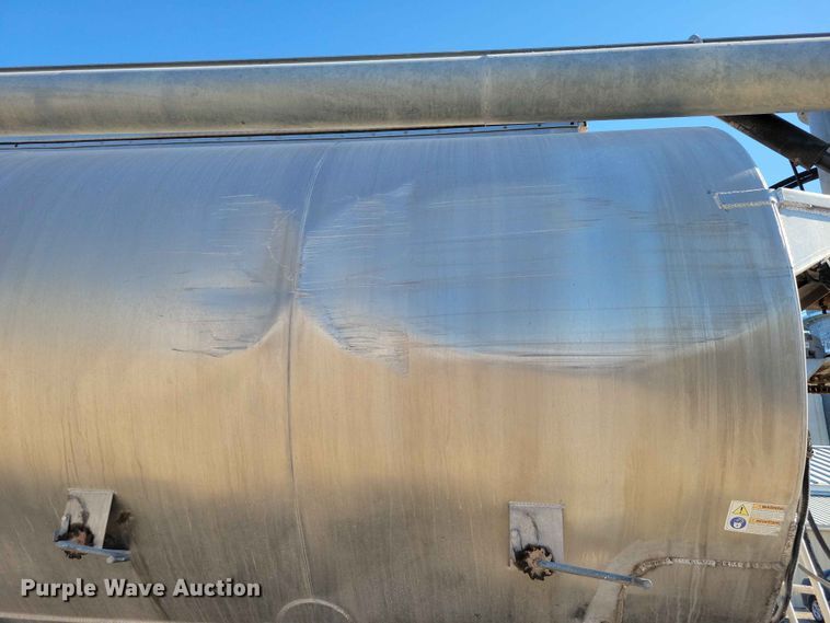 image for item EE1182 2018 Warren feed delivery trailer