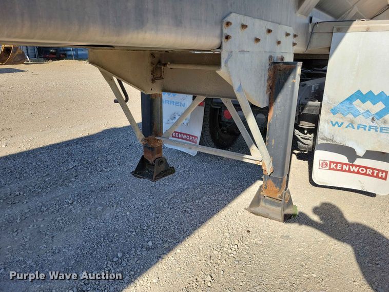 image for item EE1182 2018 Warren feed delivery trailer