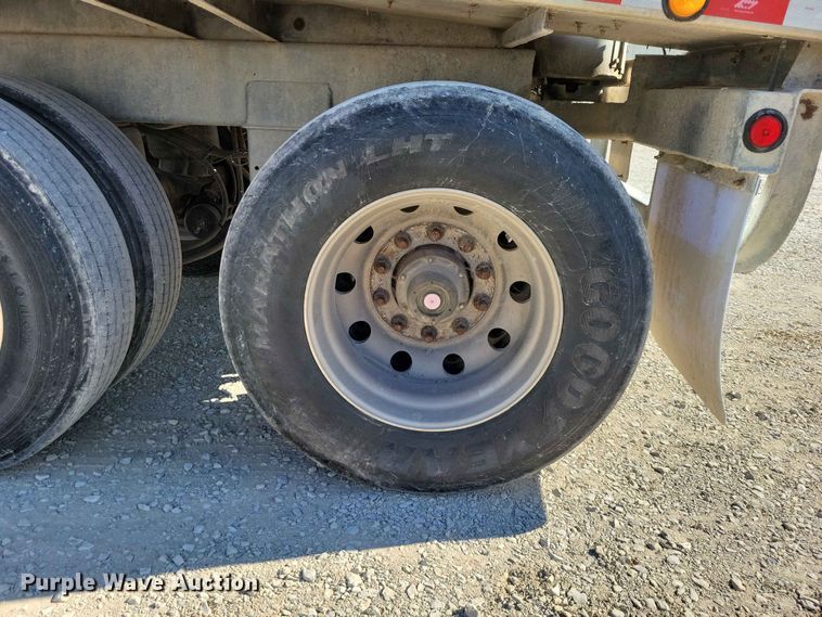 image for item EE1182 2018 Warren feed delivery trailer