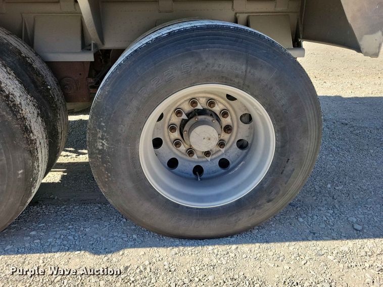 image for item EE1184 2013 CEI feed delivery trailer