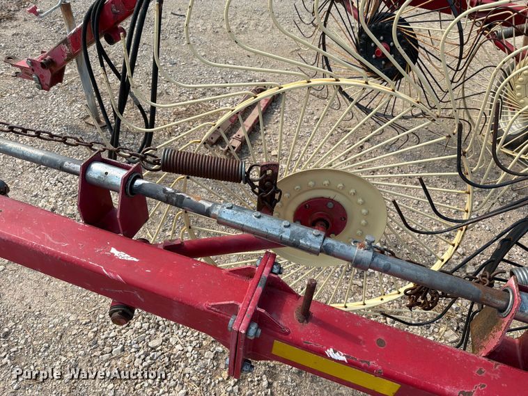 image for item EO8686 Case IH WRX301 hay rake