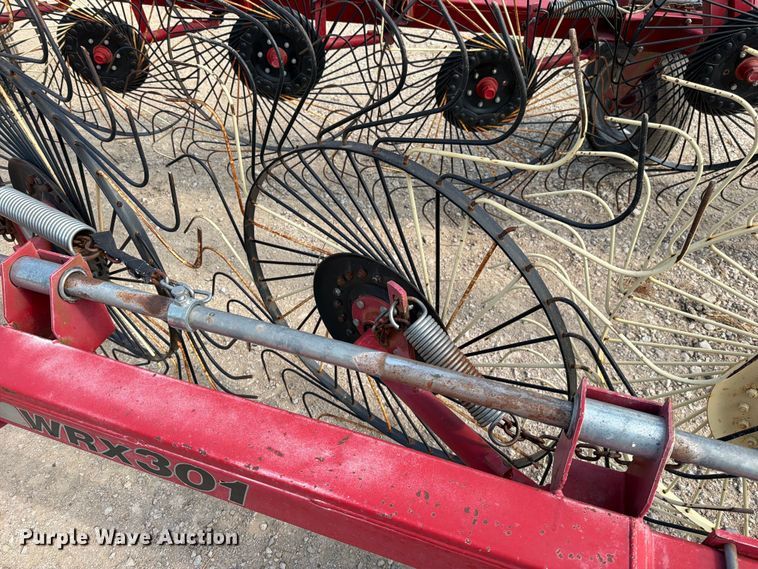 image for item EO8686 Case IH WRX301 hay rake