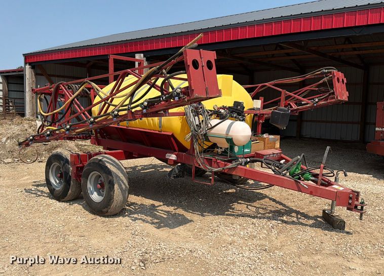 image for item EO8691 Miller St. Nazianz Walsh LP-1000 sprayer trailer