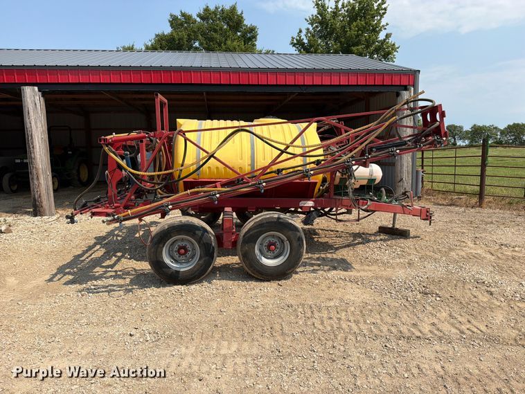 image for item EO8691 Miller St. Nazianz Walsh LP-1000 sprayer trailer