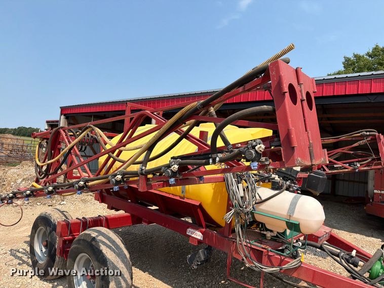 image for item EO8691 Miller St. Nazianz Walsh LP-1000 sprayer trailer