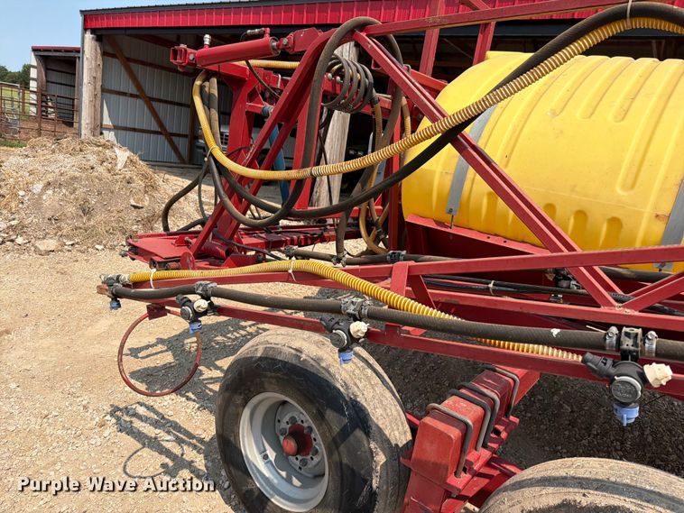 image for item EO8691 Miller St. Nazianz Walsh LP-1000 sprayer trailer