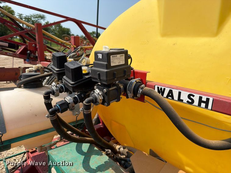 image for item EO8691 Miller St. Nazianz Walsh LP-1000 sprayer trailer