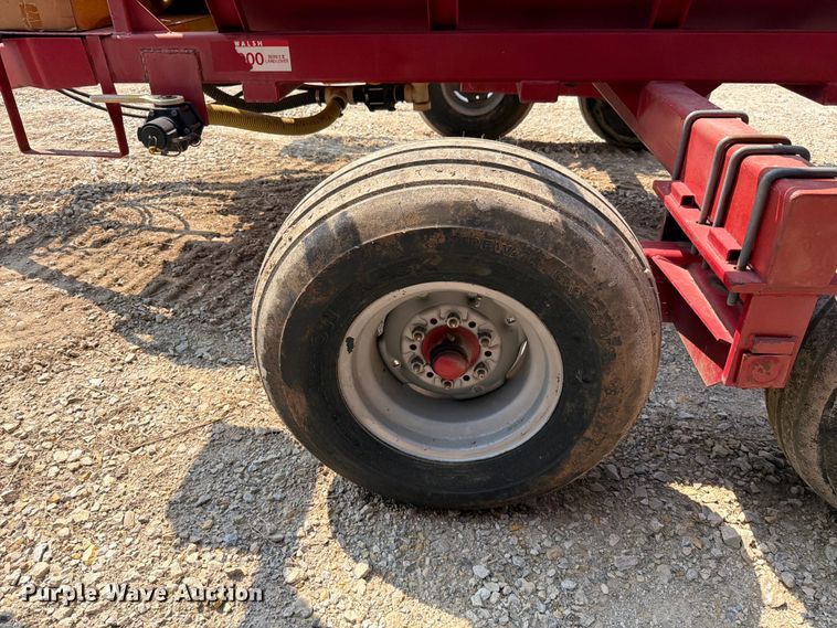 image for item EO8691 Miller St. Nazianz Walsh LP-1000 sprayer trailer