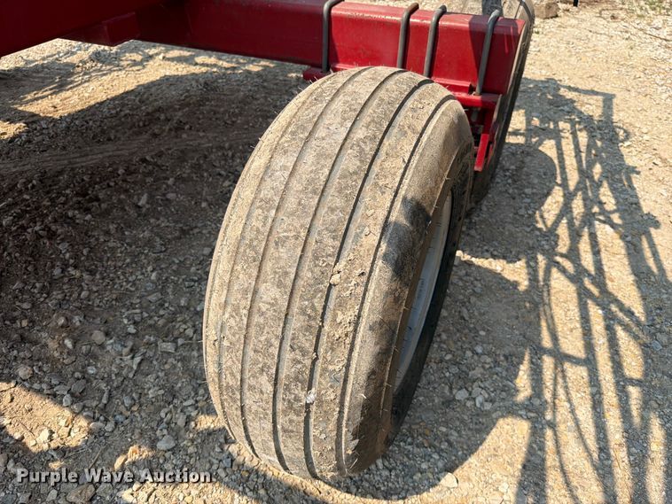 image for item EO8691 Miller St. Nazianz Walsh LP-1000 sprayer trailer