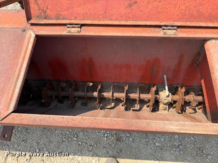 image for item EO8692 Ezee-Flow 120A seeder