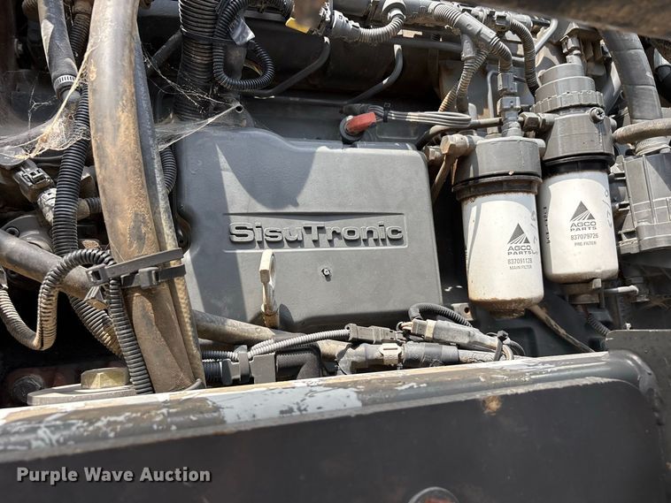 image for item ER3206 2014 Rogator RG1100 sprayer
