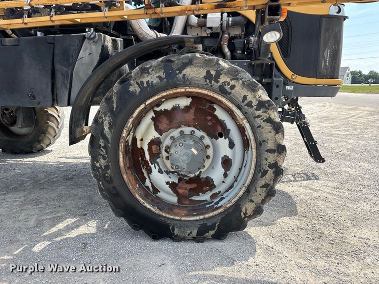 image for item ER3206 2014 Rogator RG1100 sprayer