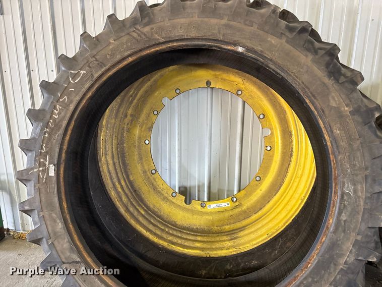 image for item ER3211 Tires and wheels