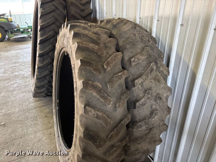 image for item ER3211 Tires and wheels