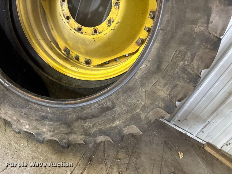 image for item ER3211 Tires and wheels