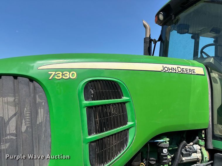 image for item ER3212 2011 John Deere 7330 MFWD tractor