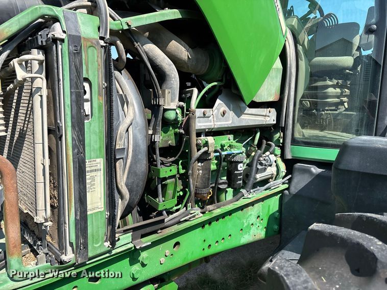image for item ER3212 2011 John Deere 7330 MFWD tractor
