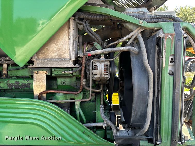 image for item ER3212 2011 John Deere 7330 MFWD tractor