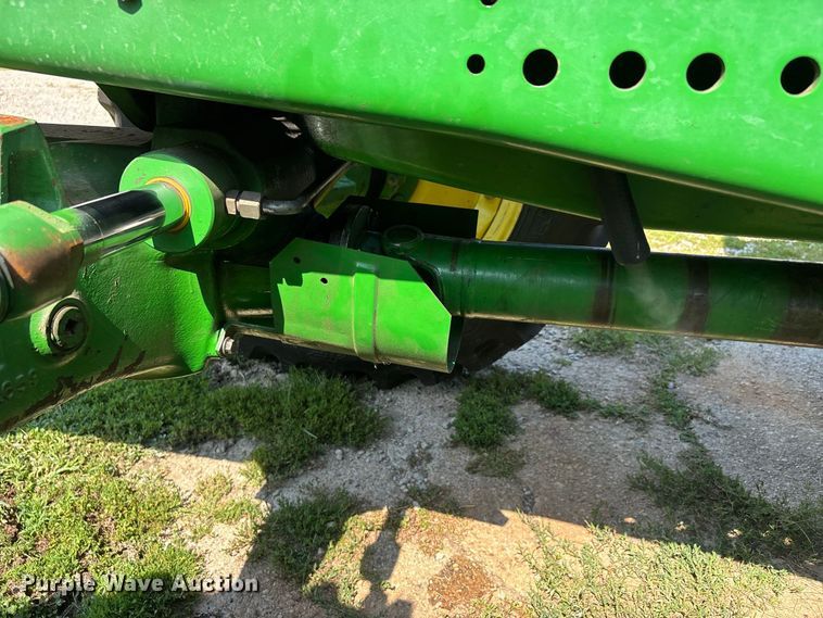 image for item ER3212 2011 John Deere 7330 MFWD tractor