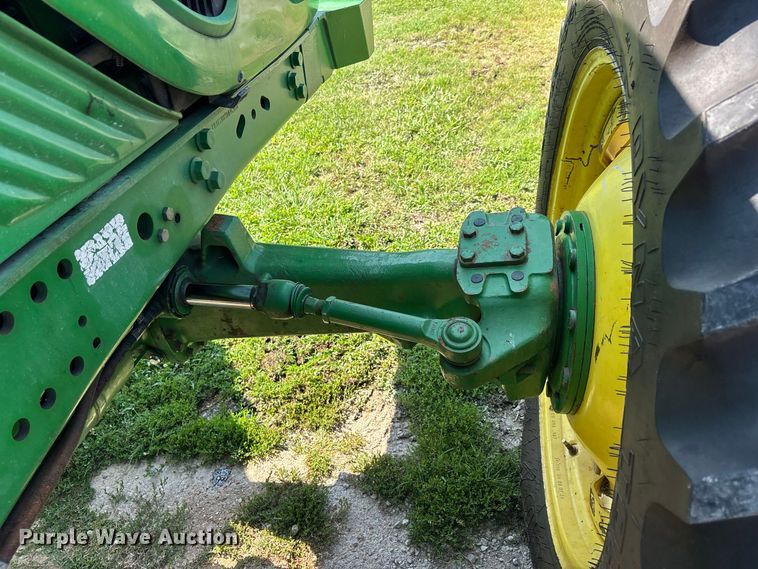 image for item ER3212 2011 John Deere 7330 MFWD tractor