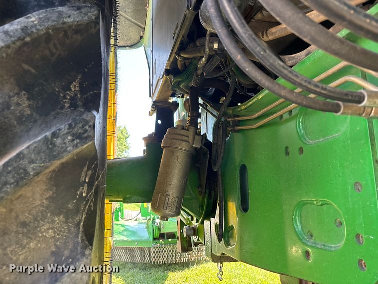 image for item ER3212 2011 John Deere 7330 MFWD tractor