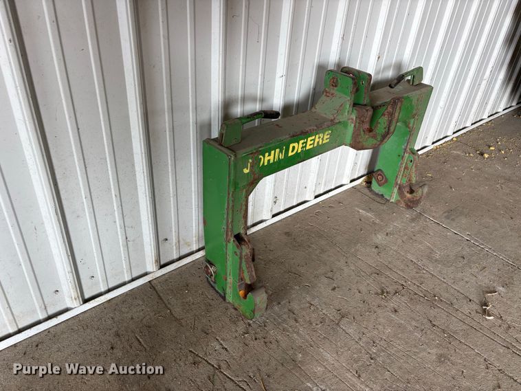 image for item ER3212 2011 John Deere 7330 MFWD tractor