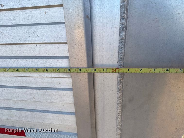 image for item ES5716 2013 W-W livestock trailer