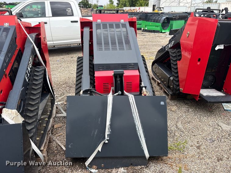 image for item ET0182 2024 Erie SCL850 compact utility loader