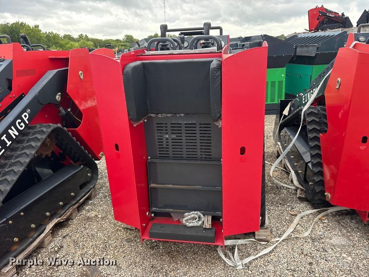 image for item ET0182 2024 Erie SCL850 compact utility loader
