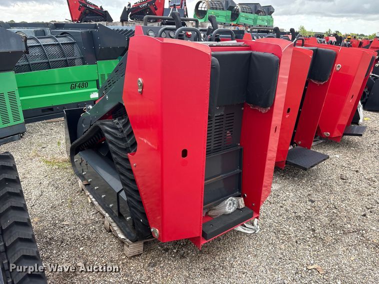 image for item ET0182 2024 Erie SCL850 compact utility loader