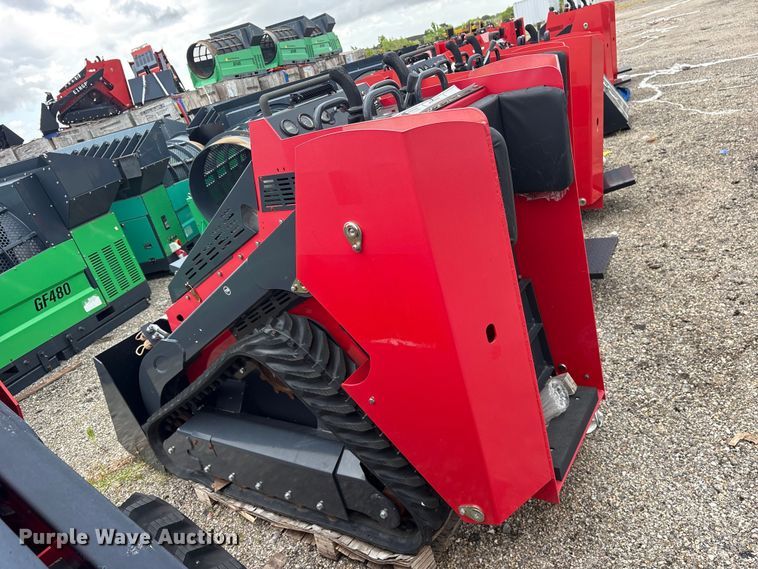 image for item ET0182 2024 Erie SCL850 compact utility loader