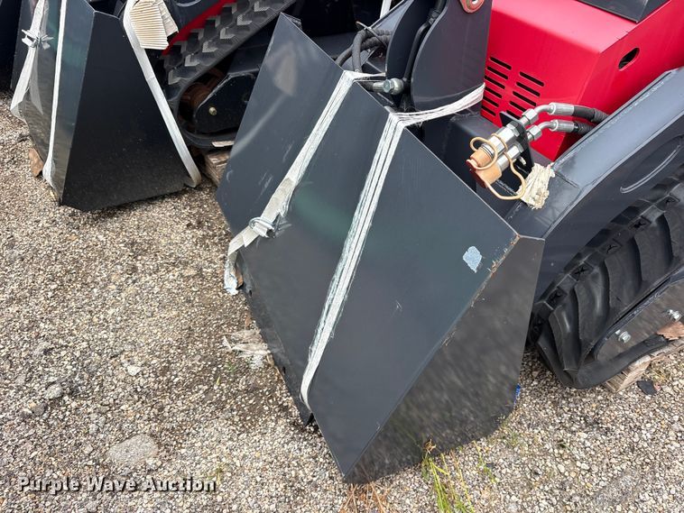 image for item ET0182 2024 Erie SCL850 compact utility loader