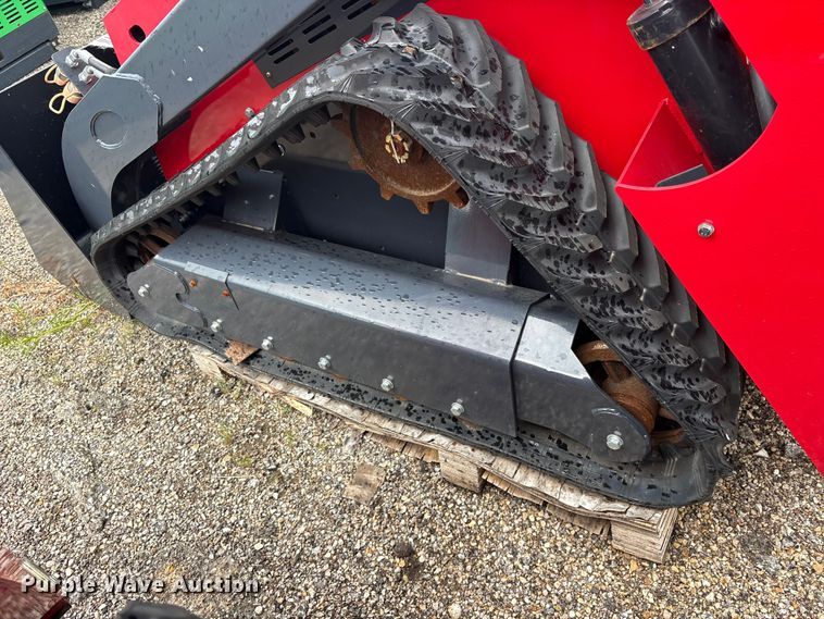 image for item ET0182 2024 Erie SCL850 compact utility loader