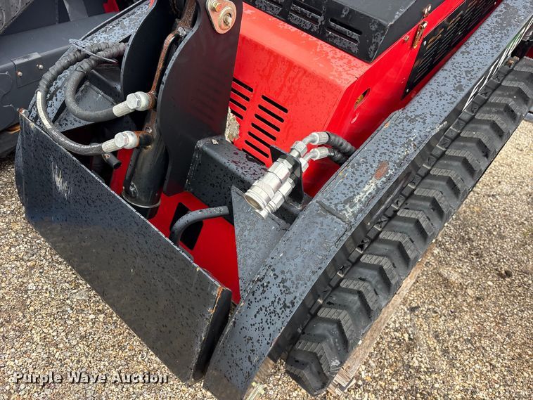 image for item ET0183 2024 Erie SCL850 compact utility loader