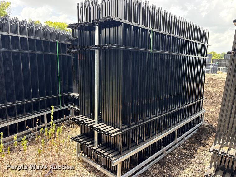 image for item ET0290 (22) Valley Pioneer F10 fence panels