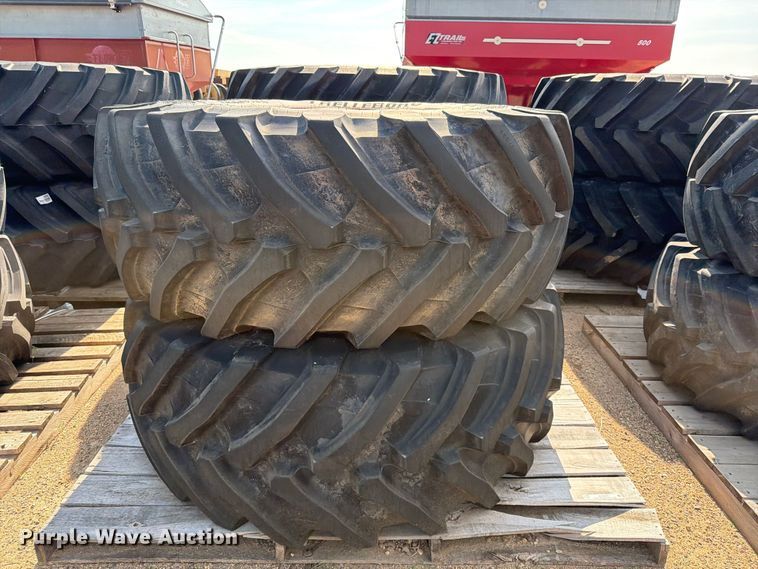 image for item EU5848 (4) Fendt 1050 tractor tires and wheels