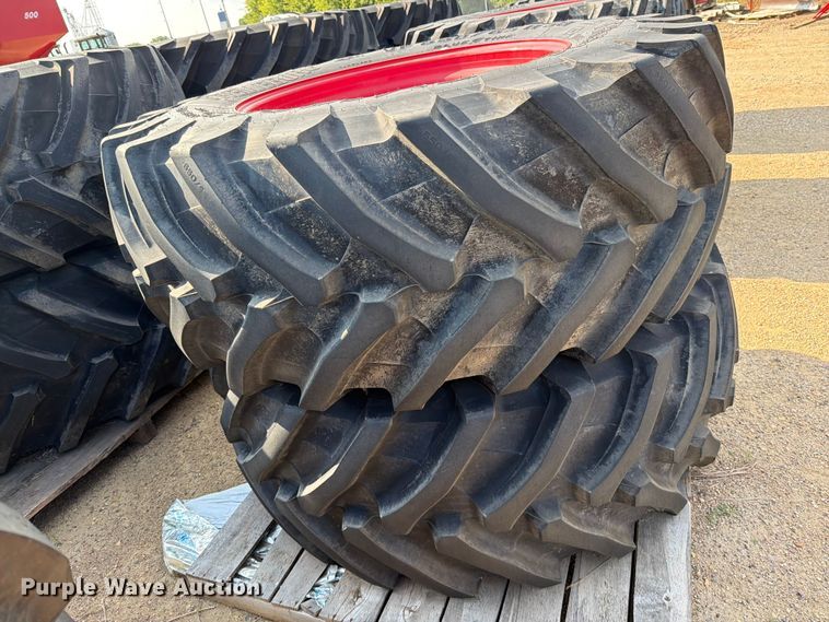 image for item EU5848 (4) Fendt 1050 tractor tires and wheels