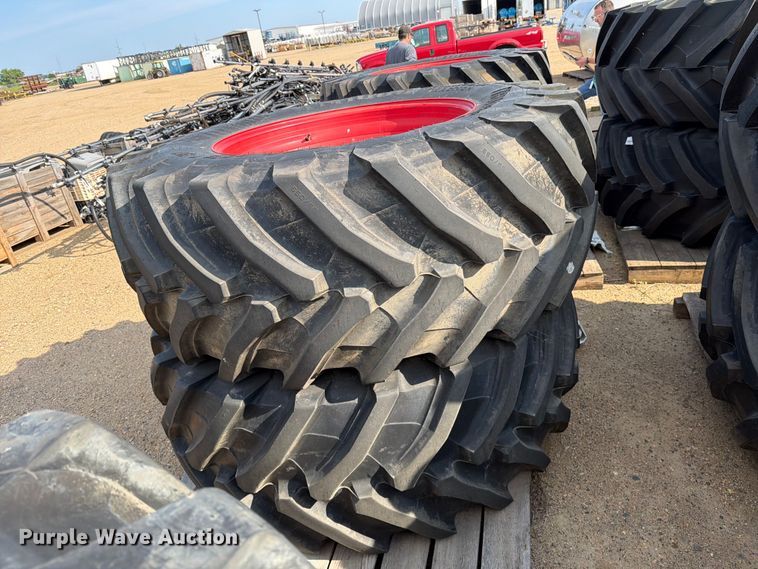 image for item EU5848 (4) Fendt 1050 tractor tires and wheels
