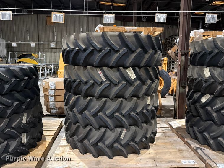 image for item EU5857 (4) Tires and rims