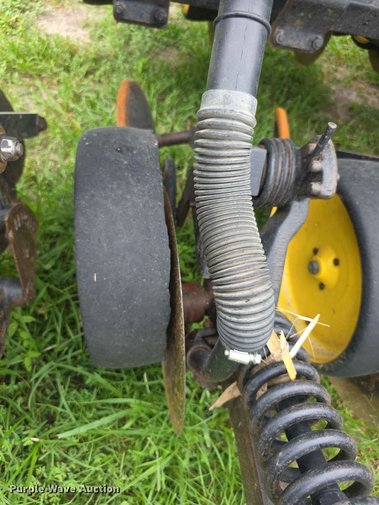 image for item EV2433 1995 John Deere 750 grain drill