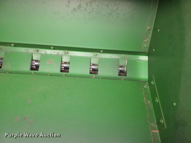 image for item EV2433 1995 John Deere 750 grain drill
