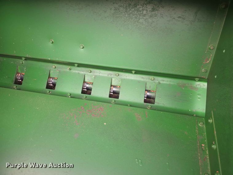 image for item EV2433 1995 John Deere 750 grain drill