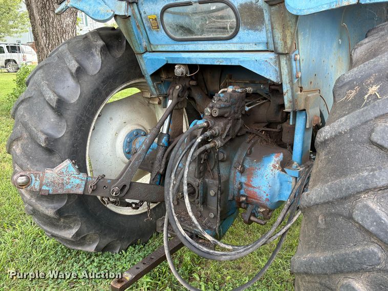 image for item EV6023 Ford 8210 tractor