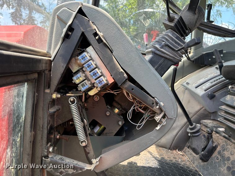 image for item EV6024 Zetor 8421 tractor