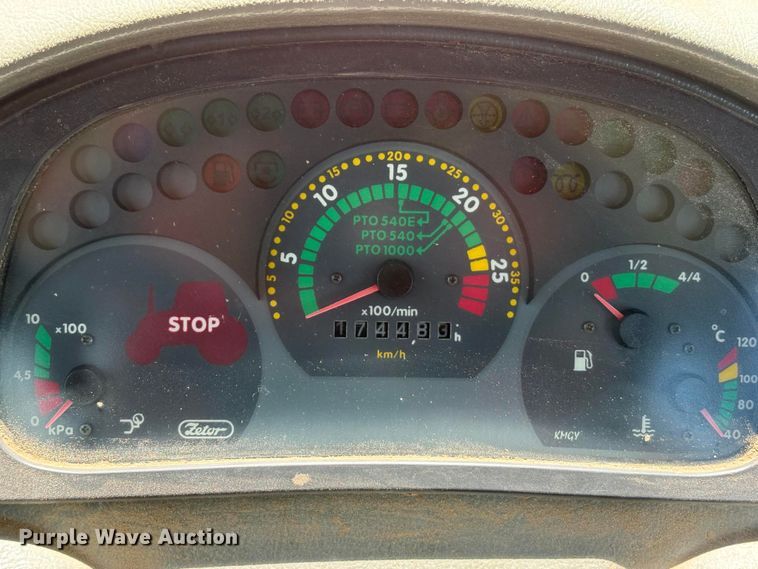 image for item EV6024 Zetor 8421 tractor